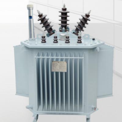 Three dimensional winding core transformer